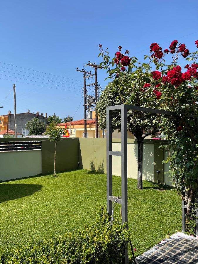 Pall'S Minimal Apartment Néa Péramos Εξωτερικό φωτογραφία