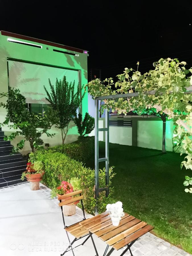 Pall'S Minimal Apartment Néa Péramos Εξωτερικό φωτογραφία